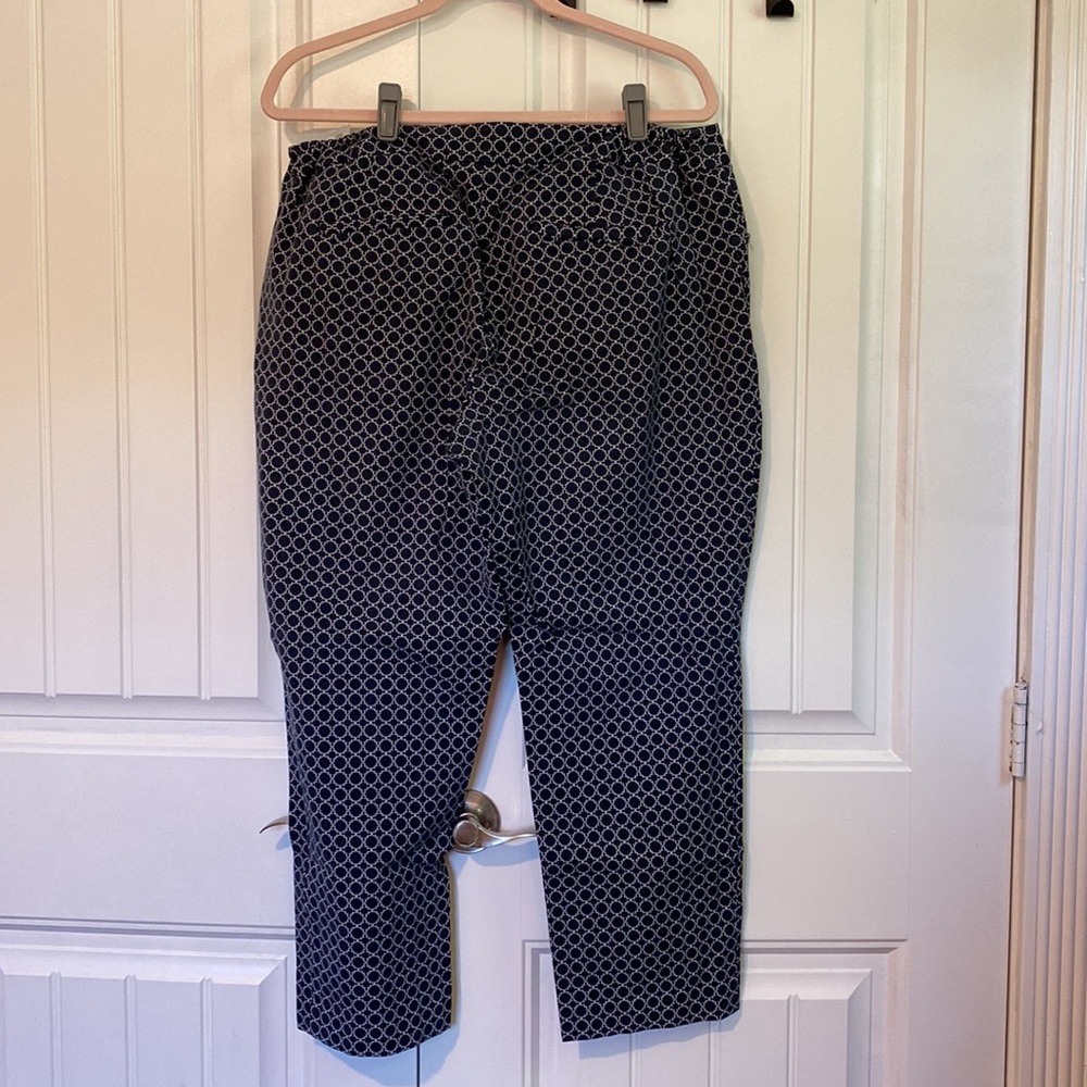 Talbots Chain Or Lattice Pattern Cropped Ankle Pa… - image 2